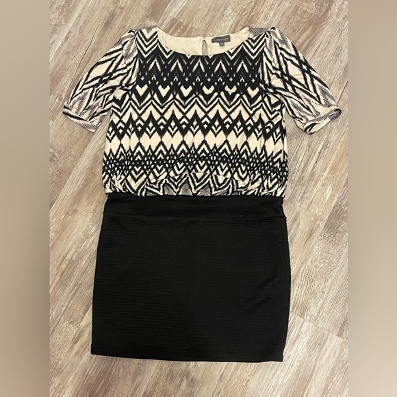 Luxology Med. Cream and Black Dress - Stretchy with Quality Details - - Picture 1 of 4
